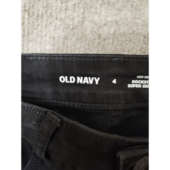Old Navy Rockstar Super-Skinny Ankle Jeans Womens 4 Black Raw Hem Distressed NEW - Picture 12 of 15